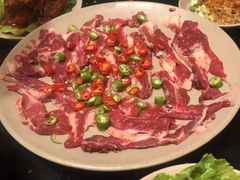 -茅草房·河畔园林火锅