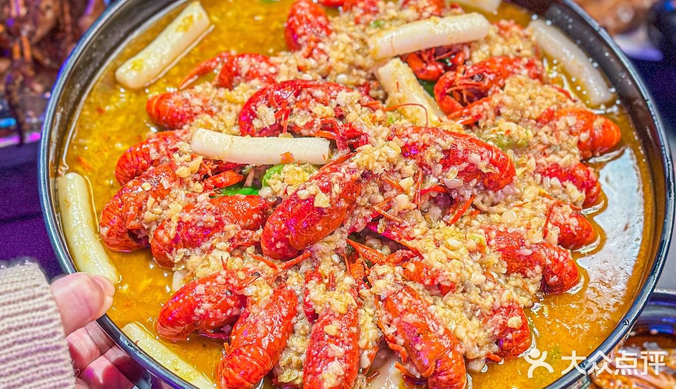 🔥夜生活正确打开方式👏🏻龙虾🦞烧烤加好友