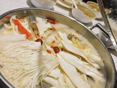 -三人行骨头王火锅(长寿店)