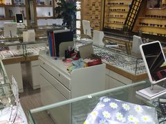 -三叶眼镜城(八佰伴店)