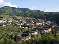 -初溪土楼群