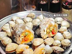 -围炉肉舍•炭烤活鳗•丹东海鲜烤肉(步行街店)