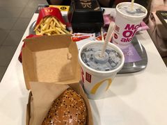-麦当劳(虹梅路地铁站店)