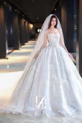 -Renee芮亦婚纱(原丽莎)