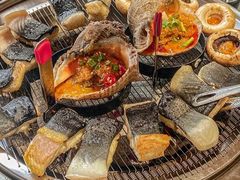 -围炉肉舍•炭烤活鳗•丹东海鲜烤肉(步行街店)