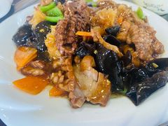 -金卯白肉罩火烧