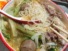 -大食代美食广场(上海中心店)