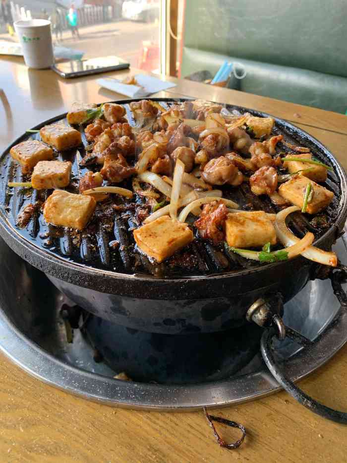 清真·烤肉刘·老北京炙子烤肉(总店)-"位置:还不错,路边有收费停车位