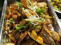 万事俱贝-马路牙子地桌烤肉(工体店)