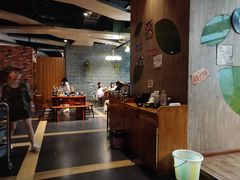 大堂-莽子老火锅(大坪店)