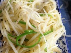 -老瓦房饭店(三苏大道中段店)