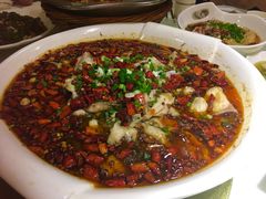 -兔行天下-鸿鹤鲜锅兔(中海国际店)