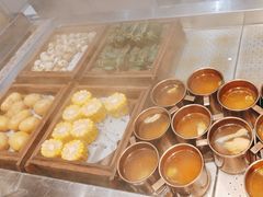 -曼格活海鲜·牛排自助(光明蓝鲸店)