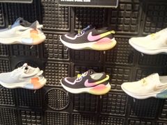 -NIKE品牌体验店(北京蓝色港湾店)