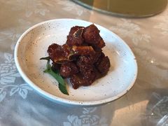 -品悦酒店(三林古镇店)