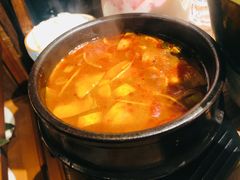 -明洞阿姨·韩式酱蟹烤肉·创意料理(三元桥店)