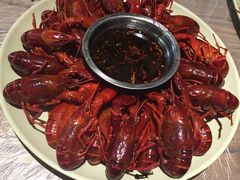 -巴厘龙虾·榜首油焖大虾(音乐学院·沿江酒馆店)