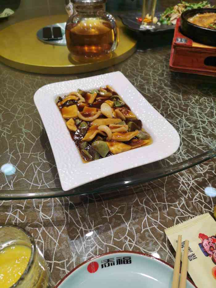 晟添福酒店(哈西店)-"吃饭菜的好地方[强]碟鱼头绝对特色,吃.