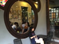 -莓园冰淇淋店