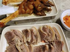 烤羊蹄-东山羊庄(八卦岭店)