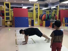 -能量学院少儿体能运动馆(公园1872店)