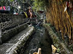 -土砂锅生态山庄·非遗砂锅雅鱼
