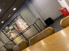 大堂-星巴克(北京南站第二店)
