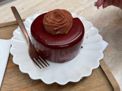 -VERIE BAKEHOUSE