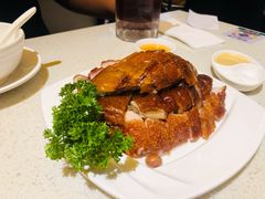烧鹅拼烧肉-香港新发烧腊茶餐厅(书城店)
