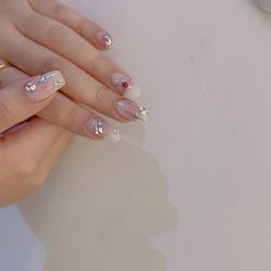 -花系美·美甲美睫精品店