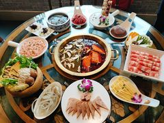 -小天鹅火锅·一线江景洪鼎旗舰店(洪崖洞店)
