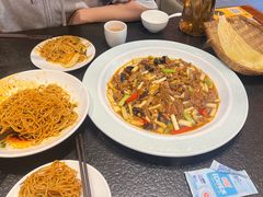 -万重锦·人文川菜馆(骡马市店)