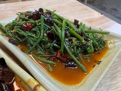 -夜夜香特色板筋盖饭