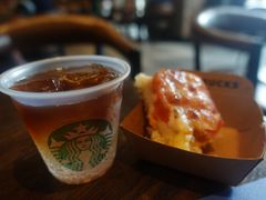 -星巴克(西藏路店)