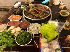 -邓莽子老火锅(中兴路总店)