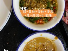 酱汁-牛一煲美食(江高店)