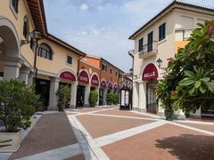 -佛罗伦萨小镇广佛名品奥特莱斯(疏港路店)