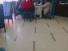 -一家人(南京路店)