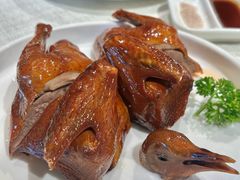 脆皮烧乳鸽-御宝轩(益丰·外滩源店)