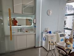 -极光口腔·矫正种植修复(锦江院区)