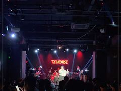 -TZ House音乐现场(茅台店)