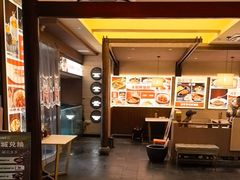 -阿瓦山寨·湘菜现炒·剁椒鱼头王(咸阳总店)