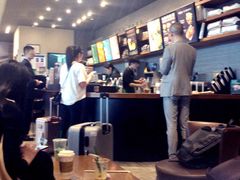-星巴克(重庆火车北站北广场II店)