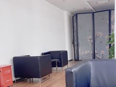 -上海星瀚奔驰4S店(红柳路店)