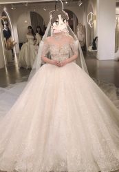 -艾米丽婚纱礼服