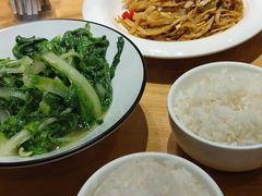 -胡子大厨·超级小炒肉(晶耀前滩店)