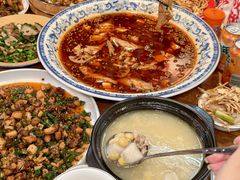 -佬缸炮江湖川菜(玉林店)
