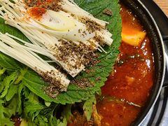 土豆排骨火锅-喇喇排骨火锅·传统韩式脊骨汤(望京西园总店)