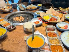 -明洞阿姨·韩式酱蟹烤肉·创意料理(三元桥店)