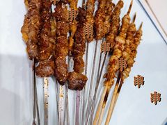 烤羊肉串-四季烟火烧烤酒场